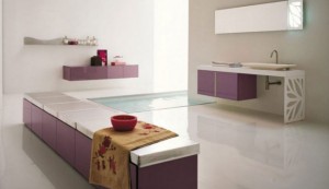 L’espace sous le lavabo offre à une personne en fauteuil un accès simplifié.