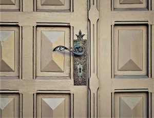 serrurier porte vallauris