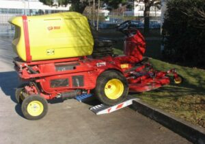 Engin d'entretien paysager