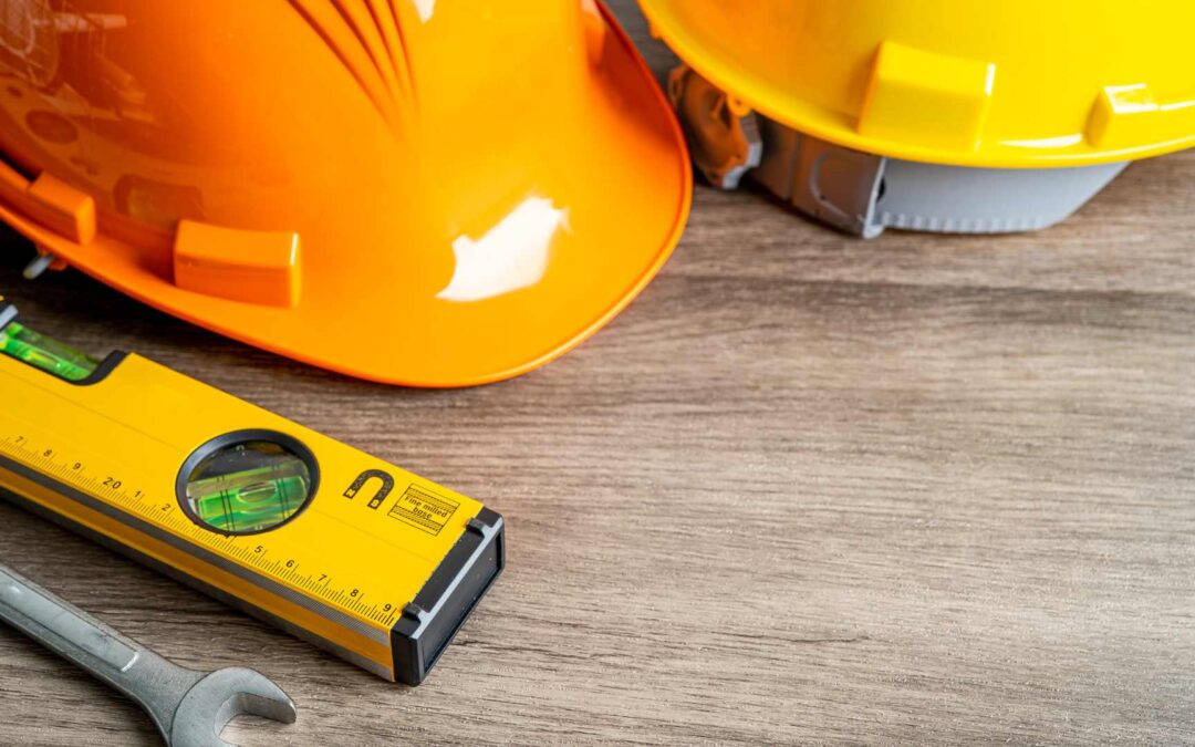 Casques jaune et orange