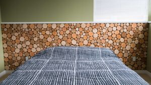 tête de lit originale en bois