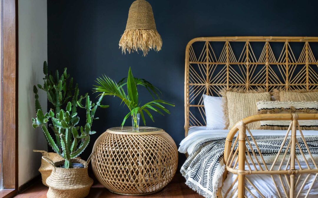 Comment réaliser une tête de lit originale avec des matériaux de récupération